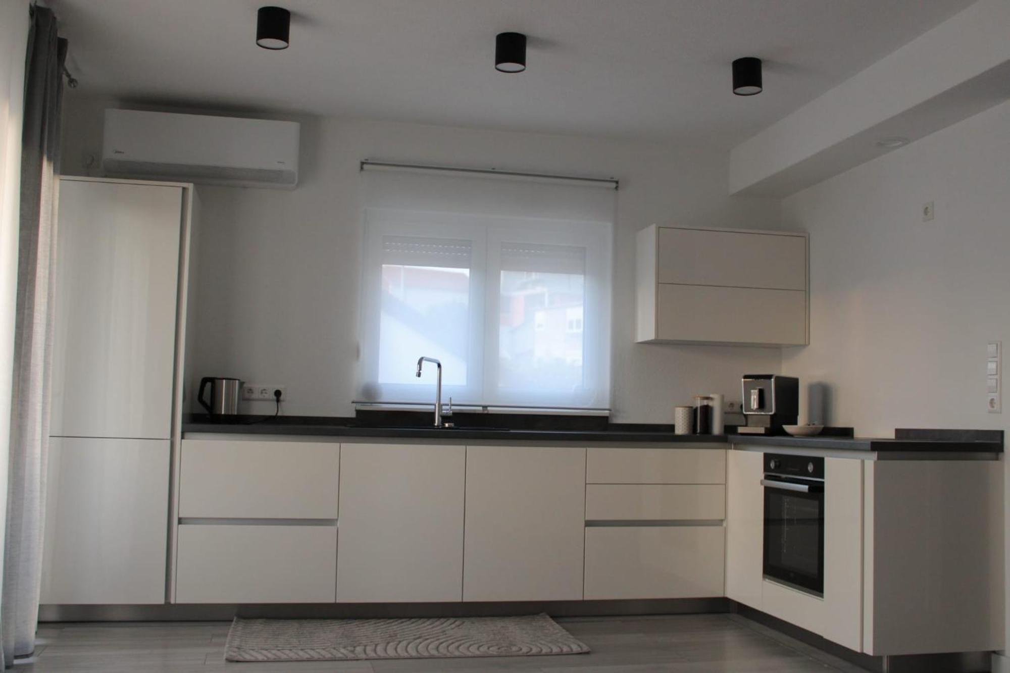 Apartment Merry - Free Garage & Parking Mostar Kültér fotó